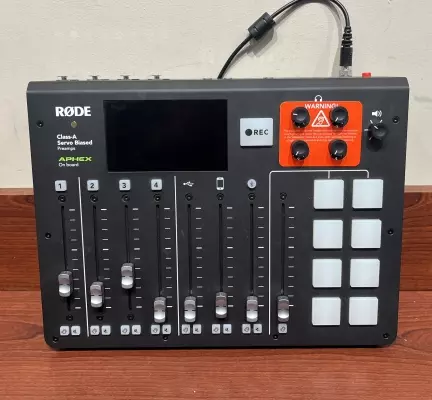 Rode - RODECASTER PRO