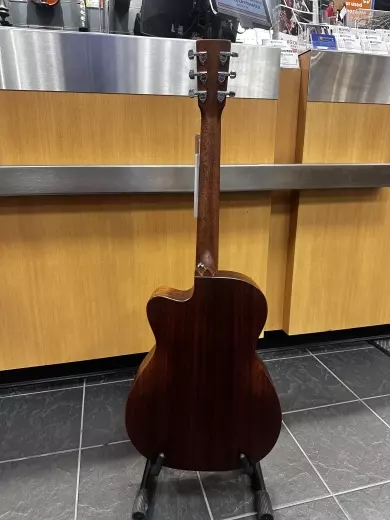 Martin Guitars - 000JR-10E SM 4