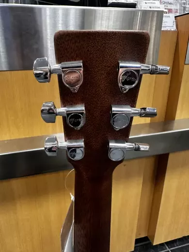 Martin Guitars - 000JR-10E SM 6