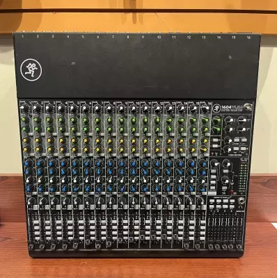 Mackie - 16-CHANNEL COMPACT 4-BUS MIXER 1604-VLZ4