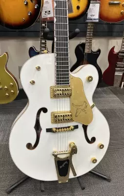 Gretsch Guitars - WHITE FALCON 2