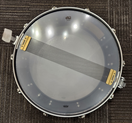 DW Aluminum 5.5x14 Snare Drum -Black Powder 4