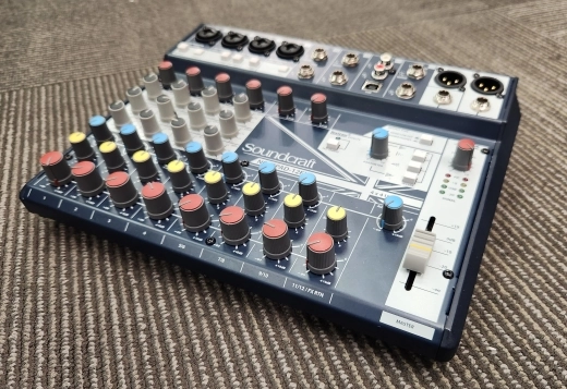 Soundcraft - NOTEPAD-12FX