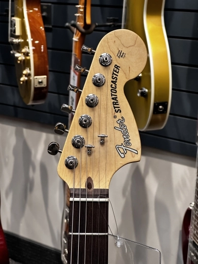 Fender - 011-4910-380 2