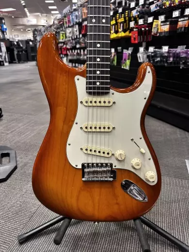 Fender - 011-4910-342 2