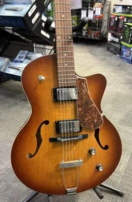 Godin Guitars - 5TH AVENUE CW KINGPIN 2