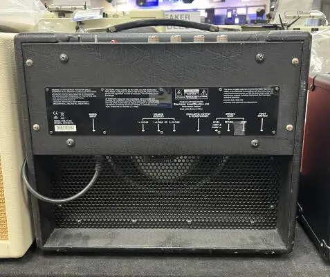 BLACKSTAR SERIES ONE 10AE 2