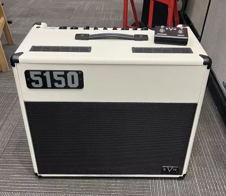 EVH - 5150 ICONIC 40 WATT 1X12 IVORY