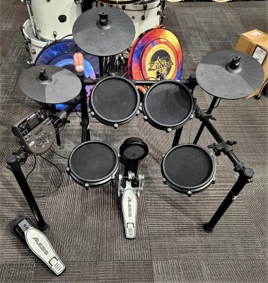 Alesis Nitro Kit with Mesh Pads 2