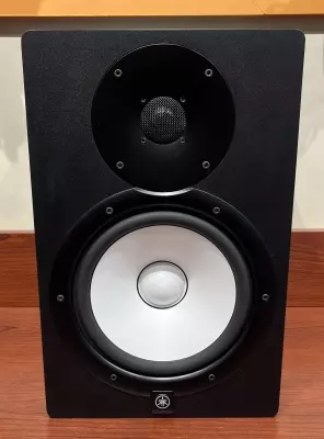 Store Special Product - Yamaha - HS8