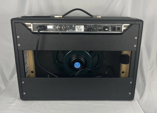 FENDER DELUXE REVERB TONE MASTER 2