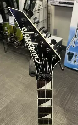 Jackson JS32 LEFT HANDED 3