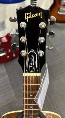 Gibson - J-45 STUDIO WALNUT NATURAL AC4S00WANH 2