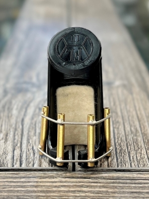 Francois Louis Tenor Sax Ultimate Ligature - Brass, L | Long