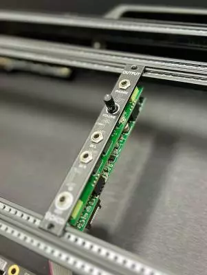 PICO OUTPUT ERICA SYNTH 2