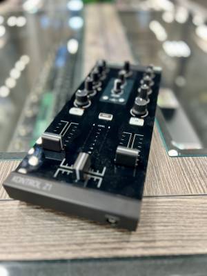 Store Special Product - Native Instruments - TRAKTOR KONTROL Z1