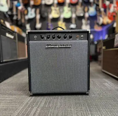 Traynor - 15-watt All-Tube 1x12 Guitar Combo