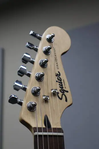 Squier - BULLET STRAT HT HSS BSB 2