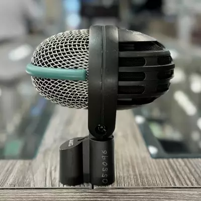 AKG - D112 MKII