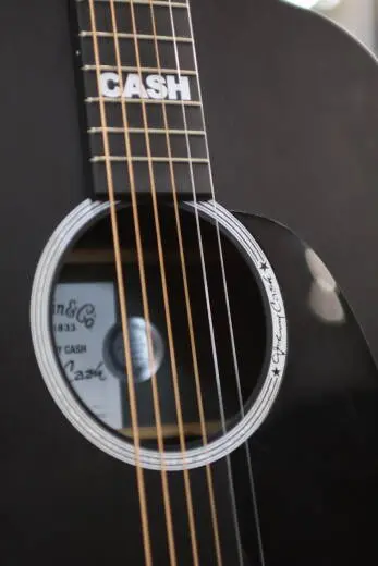 Martin Guitars - DX JOHNNY CASH 2