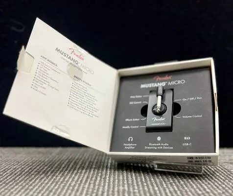 Fender - MUSTANG MICRO