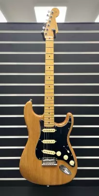 Fender - American Professional II Stratocaster, Maple Fingerboard - Roasted Pine