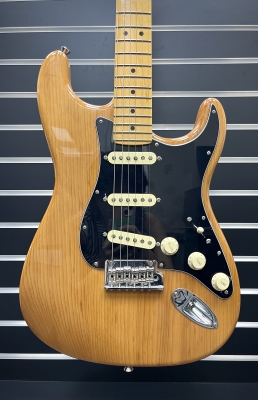 Store Special Product - Fender - American Professional II Stratocaster, Maple Fingerboard - Roasted Pine