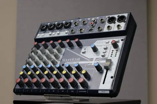 Soundcraft - NOTEPAD-12FX 2