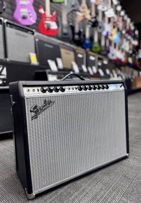 Fender - 68 CUSTOM TWIN REVERB