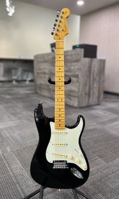Fender - American Pro II Strat (Black)