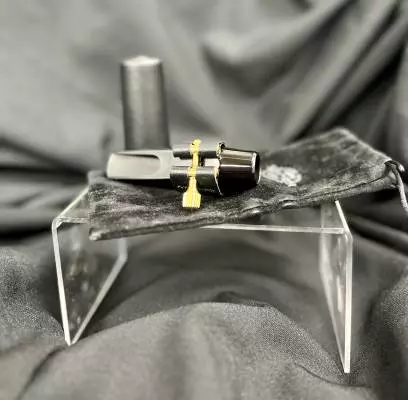 Selmer - S402-C1 W/ LIGATURE 2