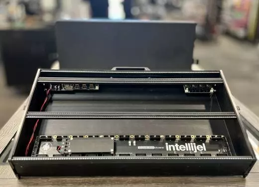 Store Special Product - Intellijel - CASE-7U-104HP-B