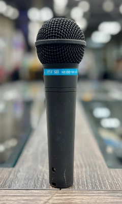 APEX 381 - Dynamic Vocal Mic