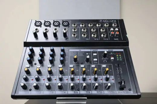 Mackie - MIX12FX