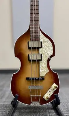 Hofner - 61 LTD CAVERN RI BASS SUNBURST 2