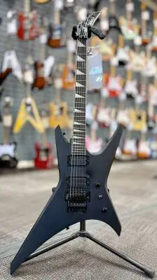 Jackson - JS32 WARRIOR SAT BLK