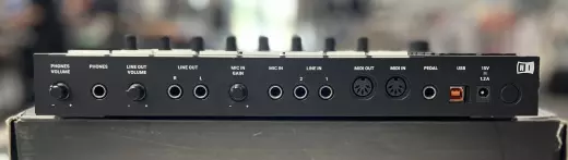 Native Instruments - MASCHINE MK3 2