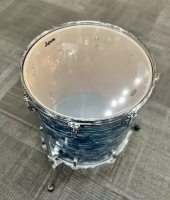 Ludwig - Classic Maple 16x16-in Floor Tom (Sky Blue Pearl) 2