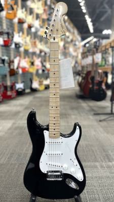 Squier Affinity Series Stratocaster, Maple Fingerboard - Black
