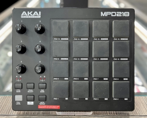 Akai - MPD218