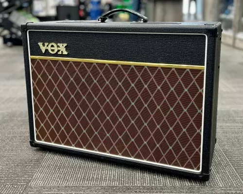 Store Special Product - Vox - AC15C1