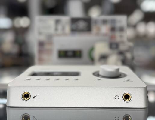 Store Special Product - Universal Audio - UA-APLS/HE