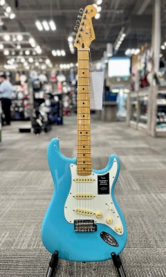 Fender - Player II Strat (Aquatone Blue)