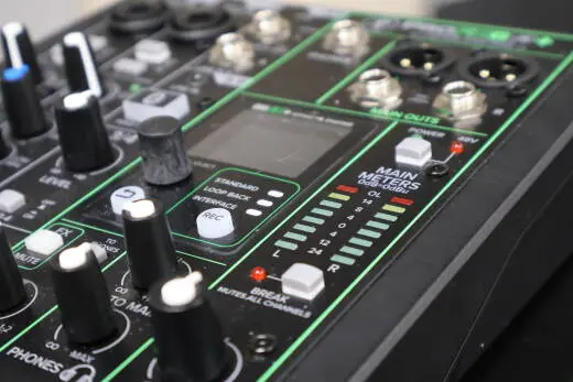 Mackie - PROFX6V3+ 2