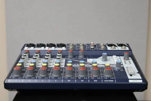Soundcraft - NOTEPAD-12FX 2