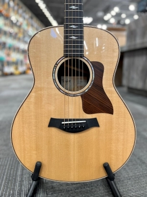 Taylor Guitars - GT 811e 2