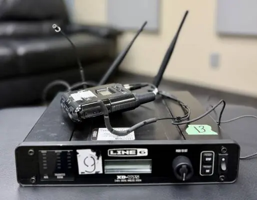 Line 6 - Wireless Headset Mic 2