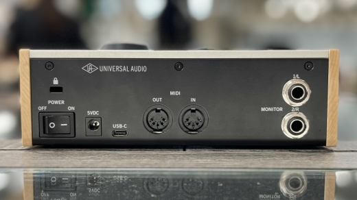 Gear Hunter | Universal Audio - Volt 276