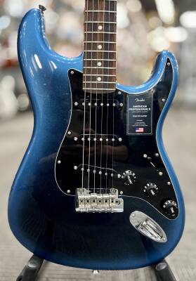 Fender American Professional II Stratocaster, Rosewood Fingerboard