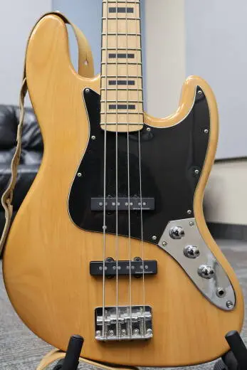 Squier - CV 70S J-BASS MN NAT 2